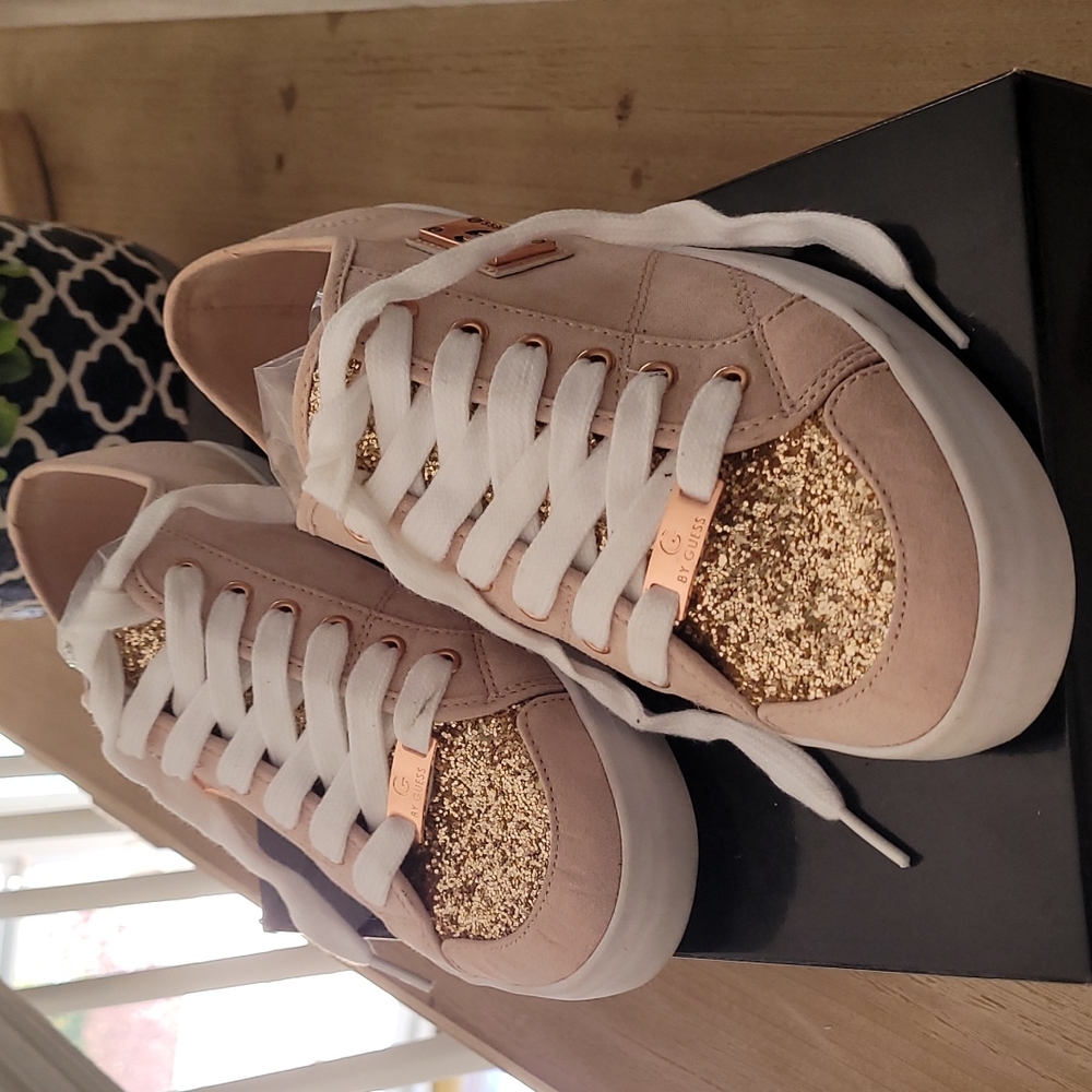 Women's Guess Light Pink Fabric Glitter Shoes,  Size 7.5